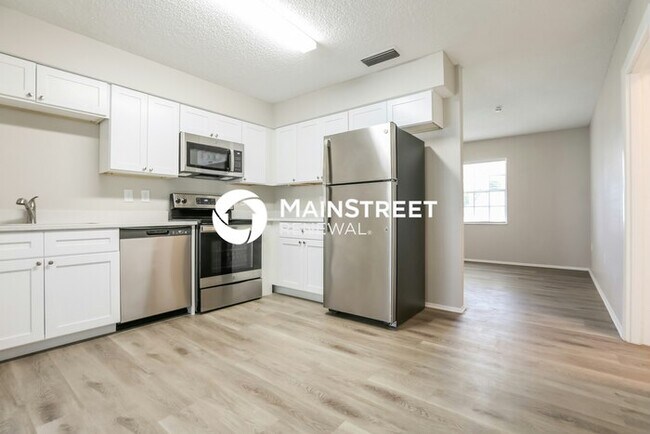 Building Photo - 3 Bedroom Pet-Friendly Home in VENICE, FL with Main Street Renewal