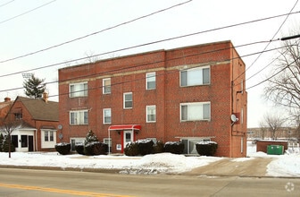 Building Photo - Smartland Lee-Mustang Apartments