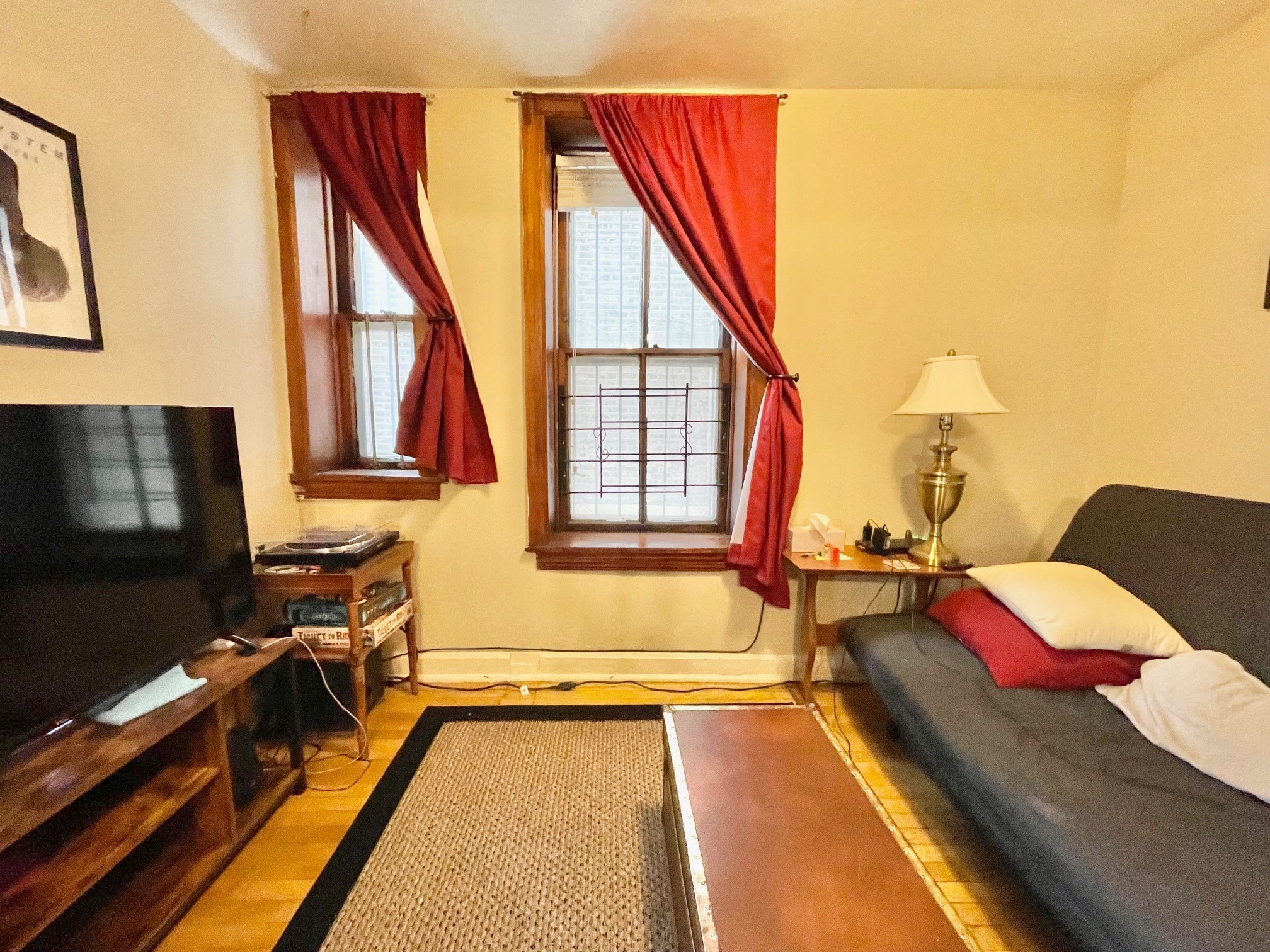 Building Photo - 2334 W Belden Ave