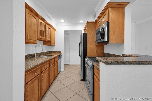 Building Photo - 1515 E Broward Blvd