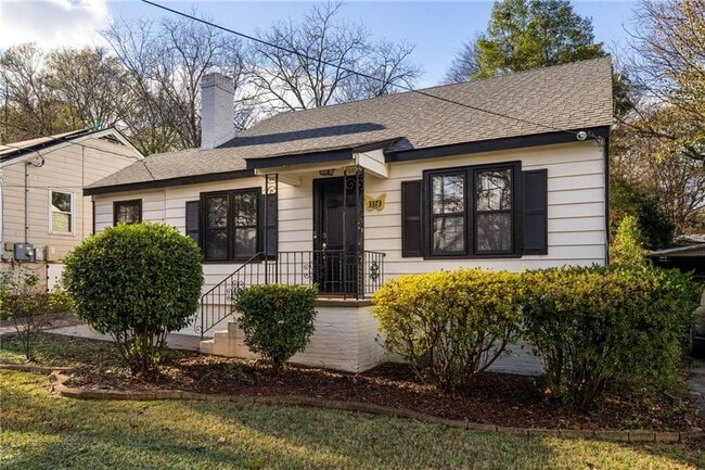 Building Photo - 3373 La Vista Dr