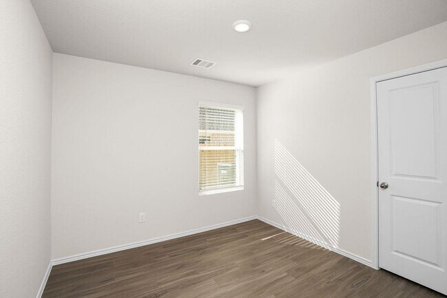 Building Photo - 3056 Wild Indigo Trl