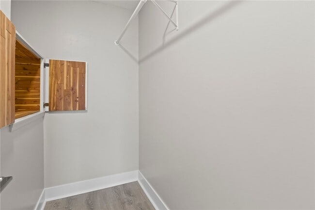 Building Photo - 34 Arrowhead Way S
