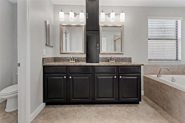 Building Photo - 4370 Bexley Village Dr