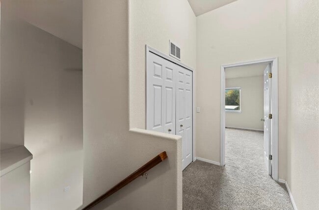 Building Photo - 3884 Packers Point