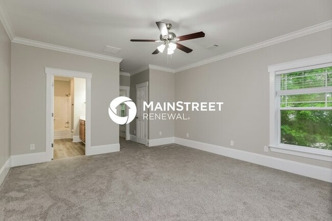 Building Photo - 3 Bedroom Pet-Friendly Home in CHARLOTTE, ...