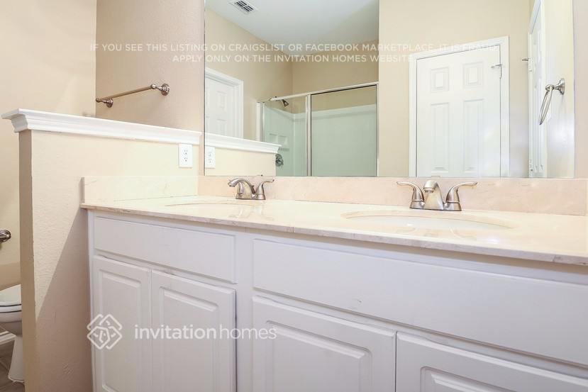 Building Photo - 1116 Melrose Dr