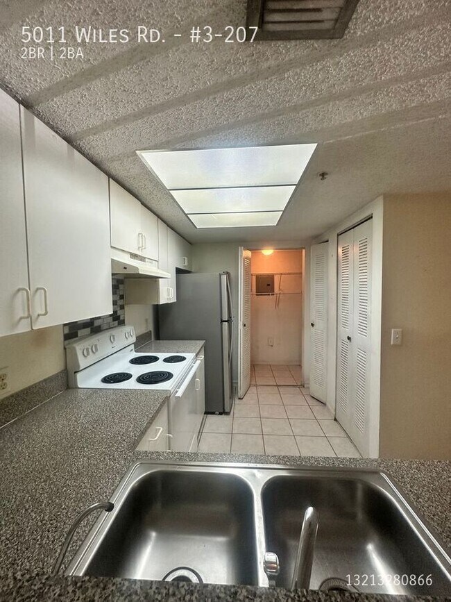 Building Photo - 5011 Wiles Rd