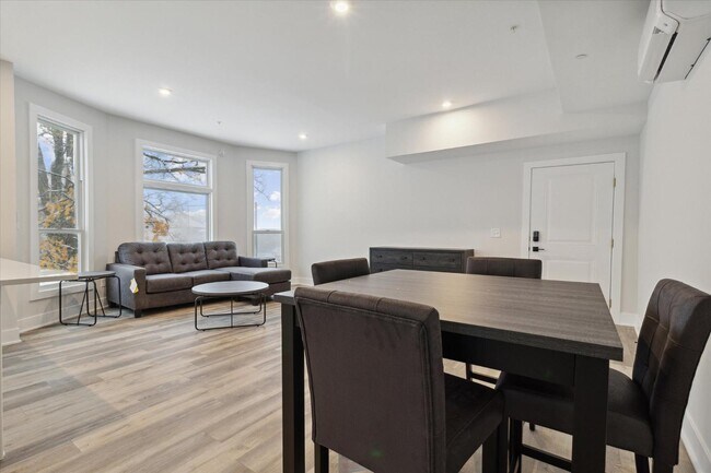 Building Photo - 1164 Terrace St