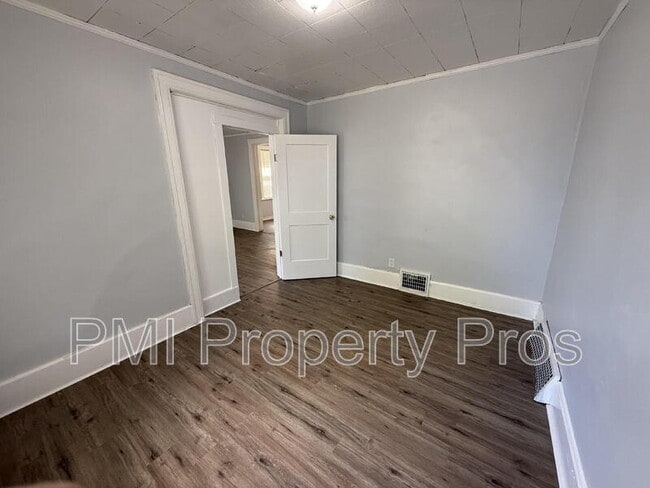 Building Photo - 2853 N Booth St