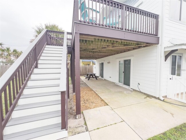 Building Photo - 820 N Central Ave