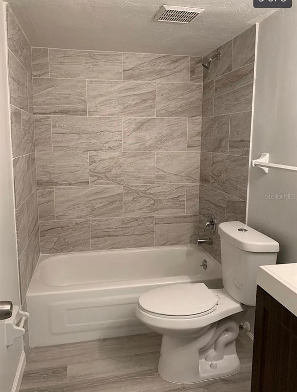 Building Photo - 4963 Viceroy St