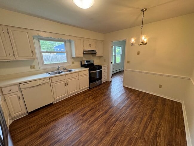 Building Photo - 5115 Louden Dr