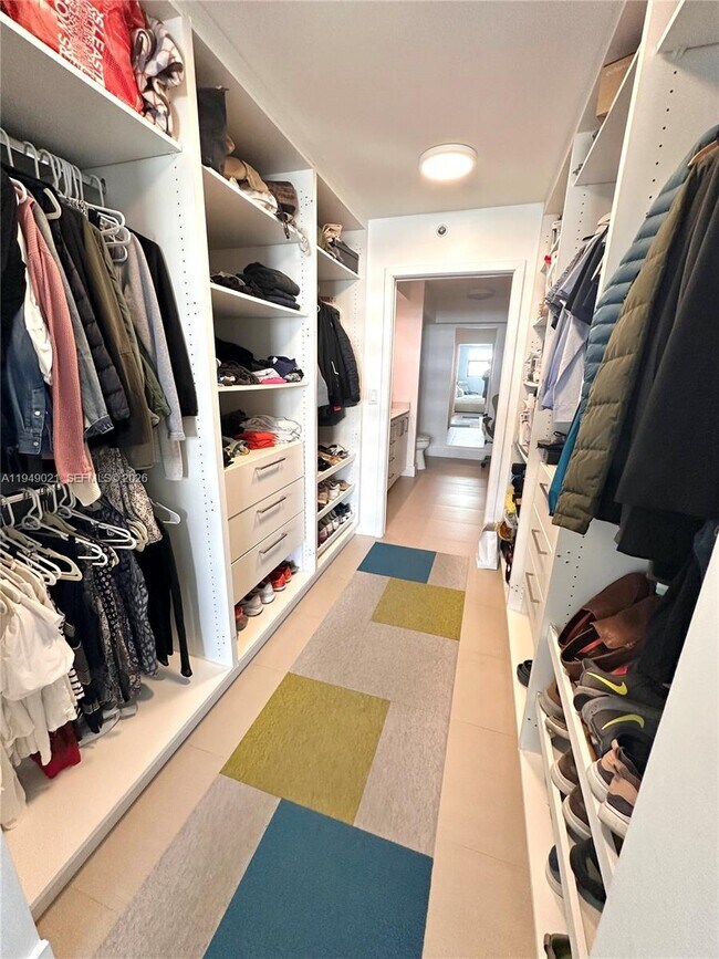 Building Photo - 170 Ocean Ln Dr