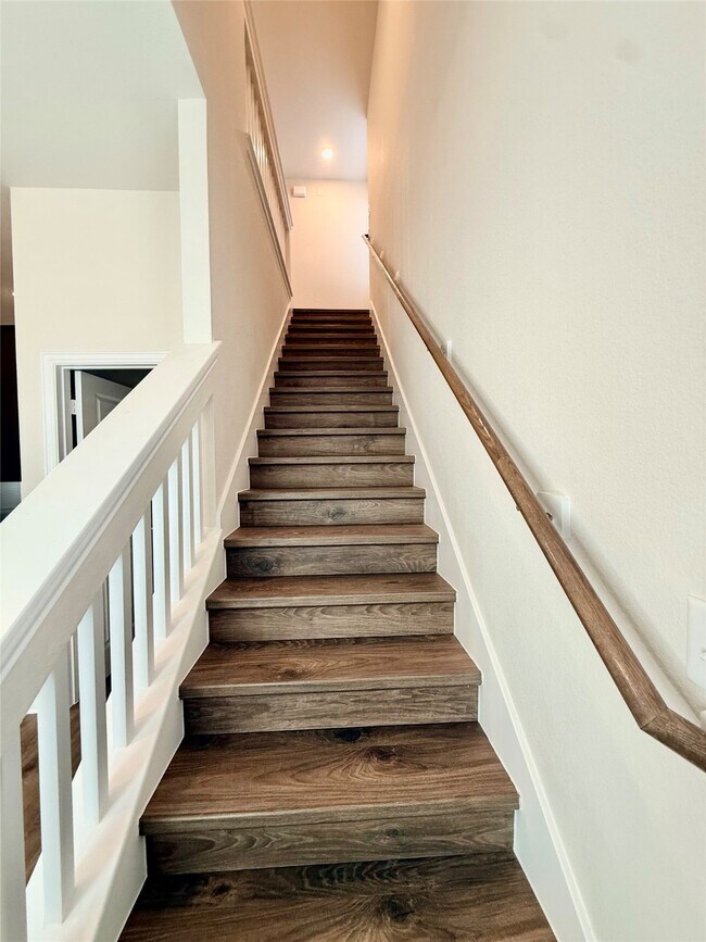 Building Photo - 405 Magnolia Ln