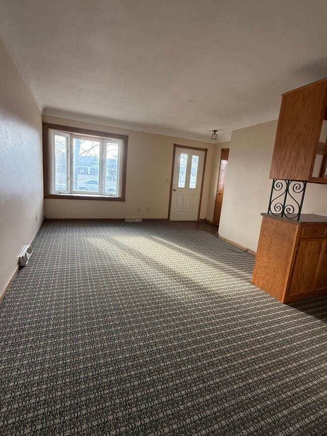 Building Photo - 2021 Veterans Dr