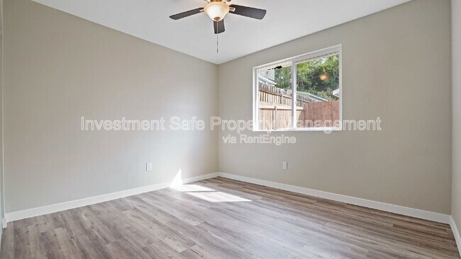 Building Photo - 4275 College Ave