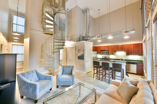 Living Room & Kitchen - 791 Wylie St SE