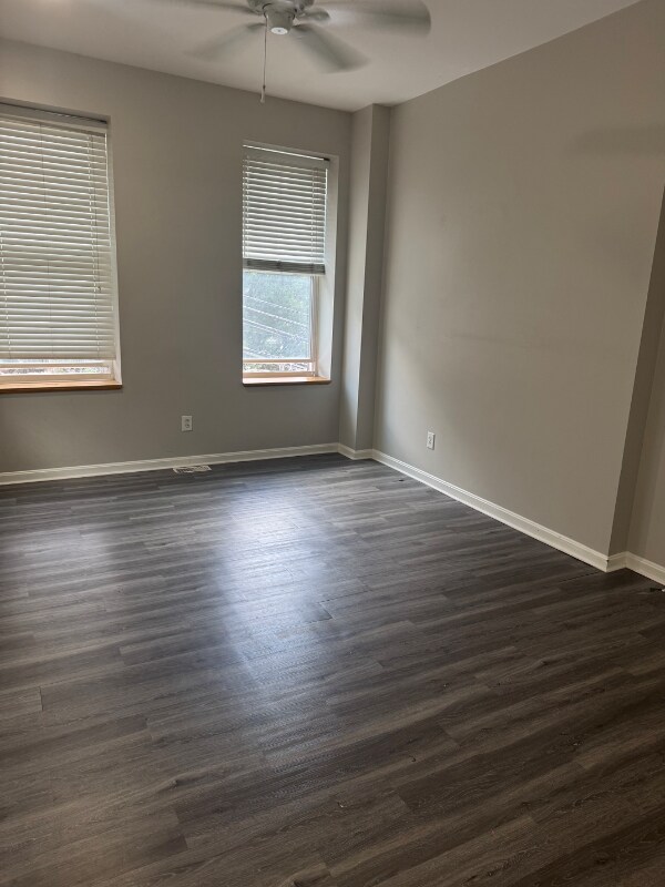 Building Photo - 401 Klotter Ave