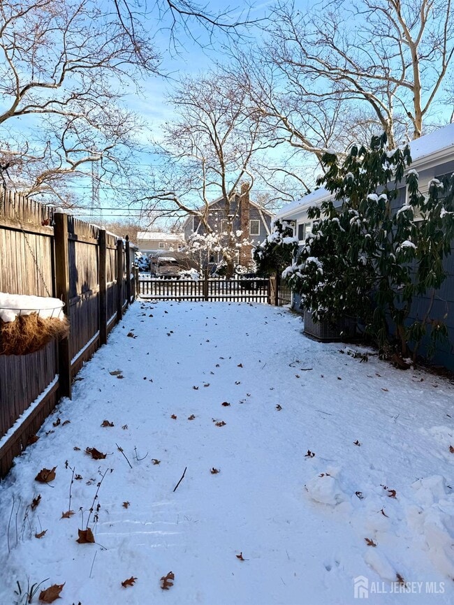 Building Photo - 100 New York Ave