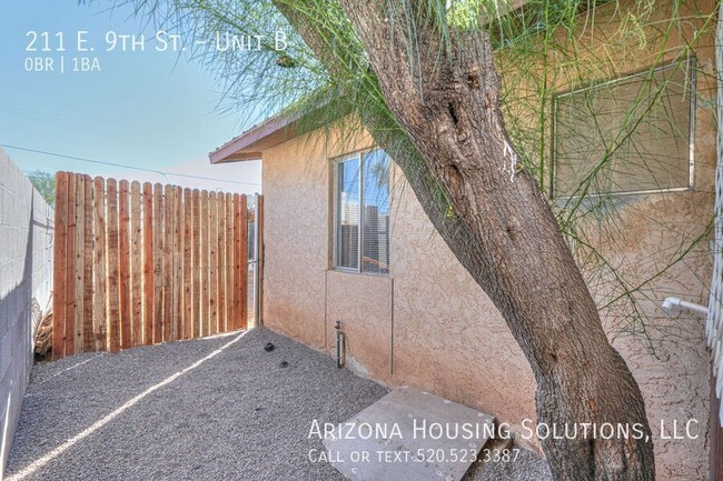 Building Photo - Charming Studio in Casa Grande