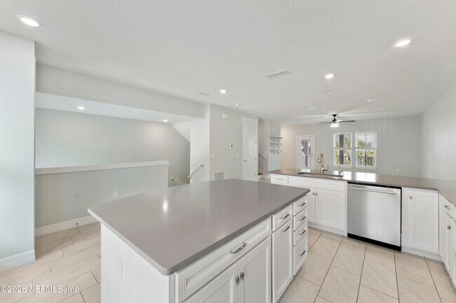 Building Photo - 70 Spring Tide Wy