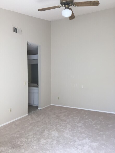 Building Photo - 13292 Salmon River Rd