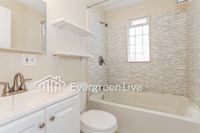 Building Photo - 6331 Stover Ave