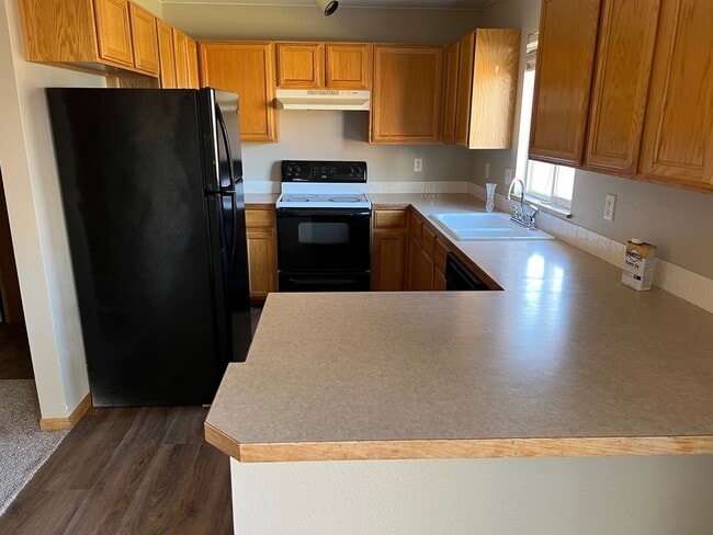 Building Photo - Home in Wellington Pointe!