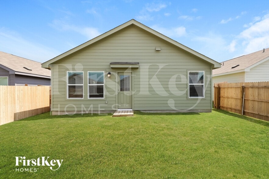 Building Photo - 10610 Varmus Dr