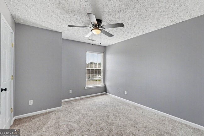 Building Photo - 74 Slate Dr