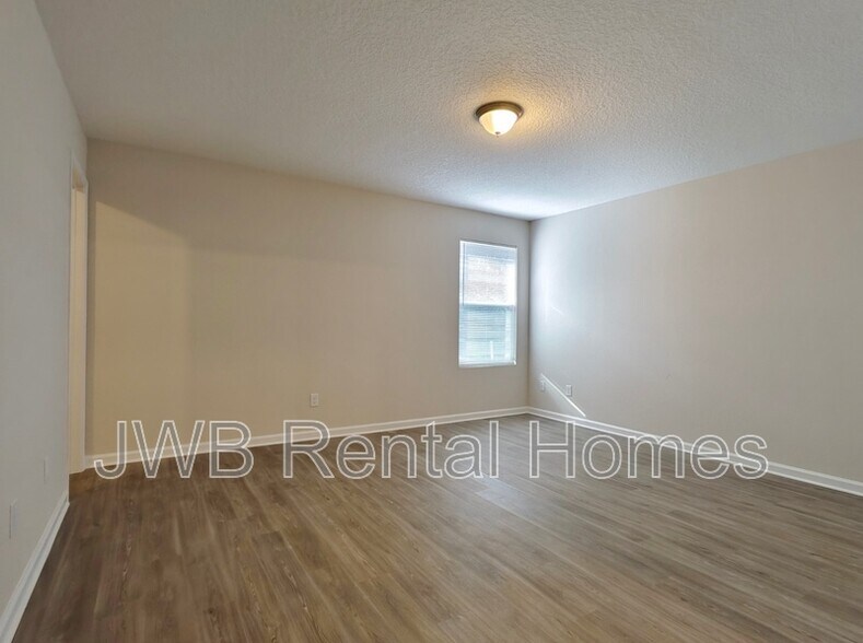 Building Photo - 6110 Dunmire Ave