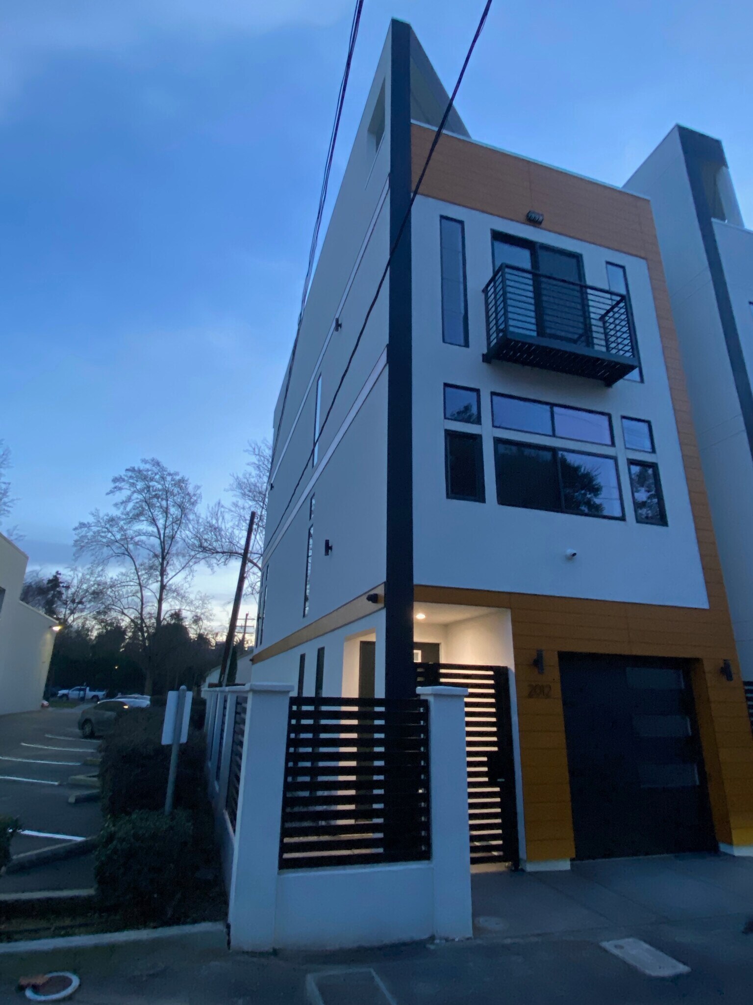 Building Photo - 2012 Uptown Aly