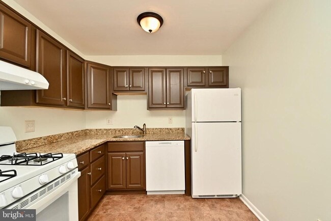 Building Photo - 2165 Ferguson Pl