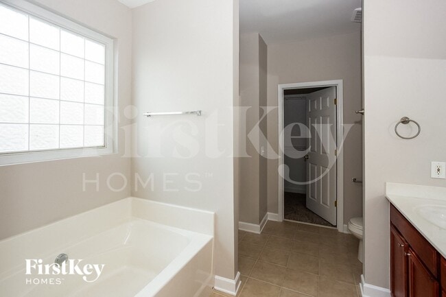 Building Photo - 8414 Dawson Ln