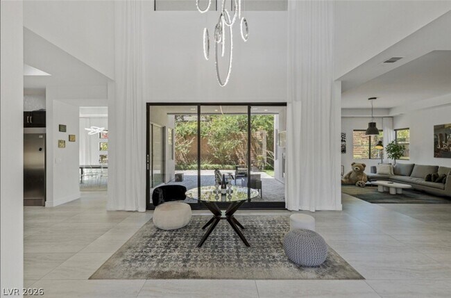 Building Photo - 47 Pristine Glen St