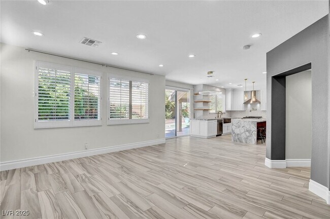 Building Photo - 9704 Cameo Rose Ln