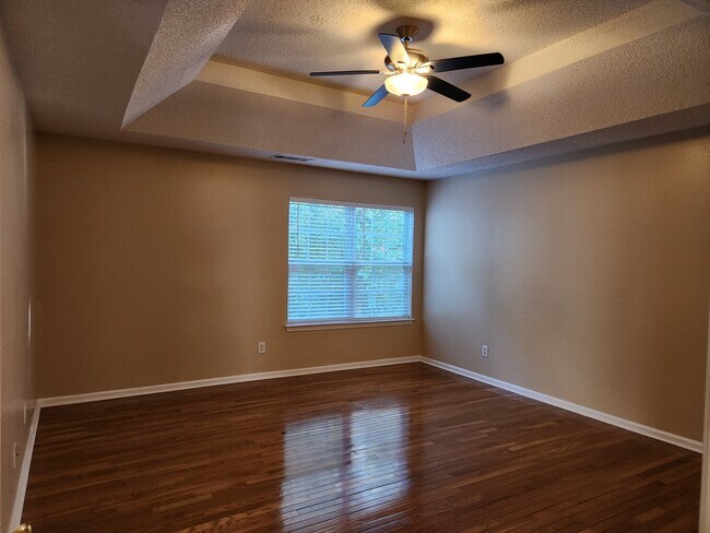 Master Bedroom - 1025 Winding Brook Way