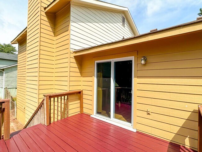 Building Photo - 5506 Singleton Rd