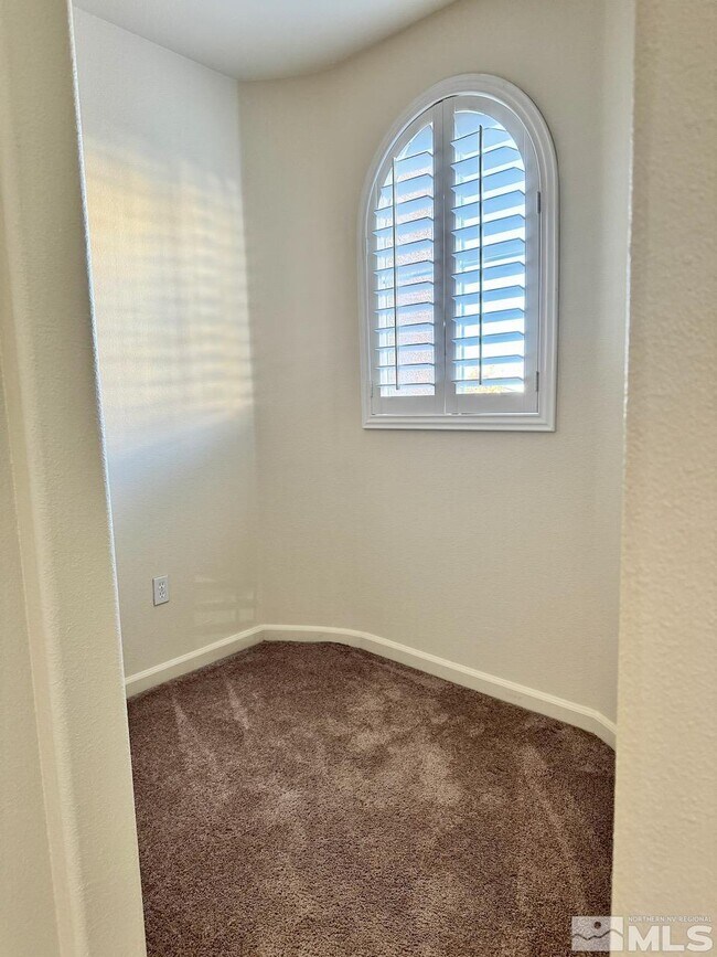 Building Photo - 1325 S Meadows Pkwy