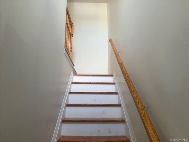 Building Photo - 10 Kensington Way