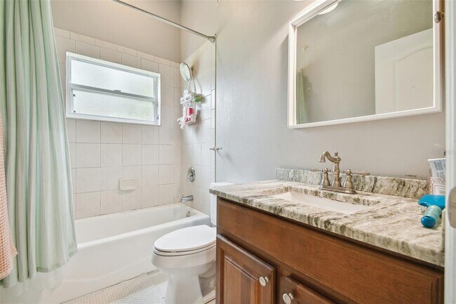 Building Photo - 7650 Partridge St Cir