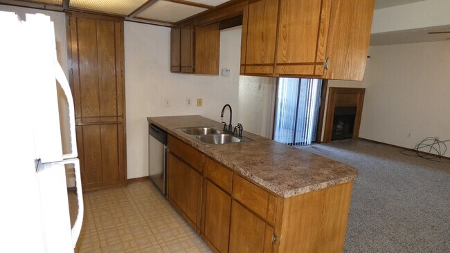 Building Photo - 4034 NW Ozmun Ave