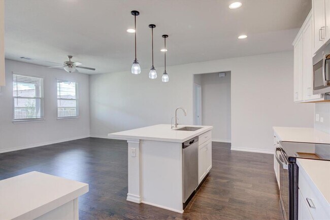 Building Photo - 144 Andesite Trl