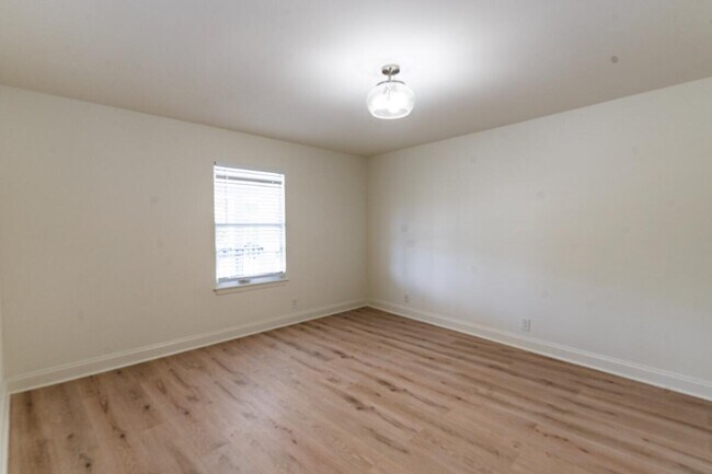 Building Photo - 5458 Via Delray Blvd