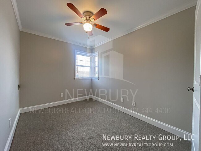 Building Photo - 305 San Juan Dr