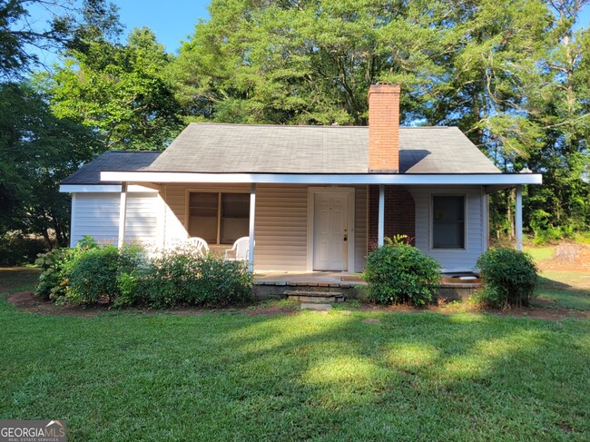 Primary Photo - 204 Segars Rd