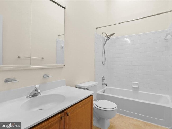 Building Photo - 6751 Cardinal Woods Ct