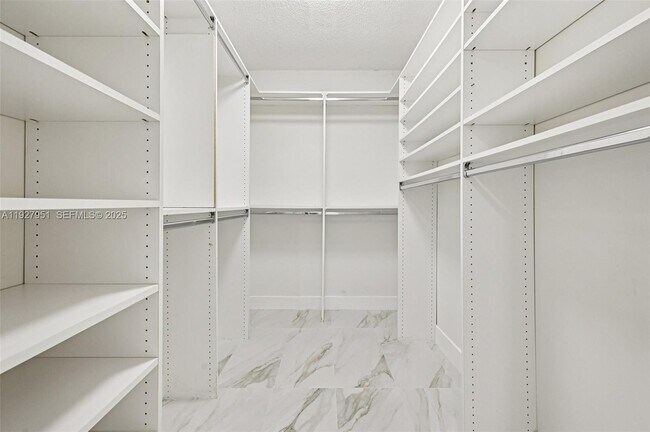 Building Photo - 1800 NE 114th St