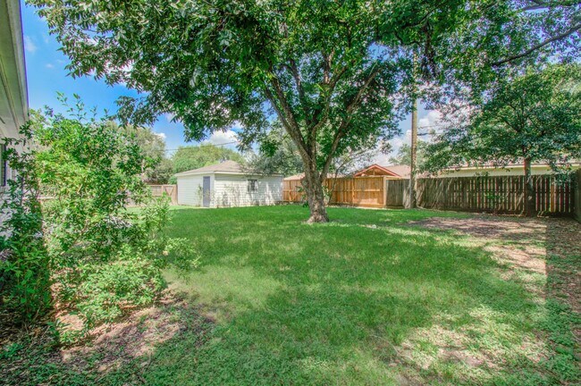 Building Photo - 11403 Braewick Dr